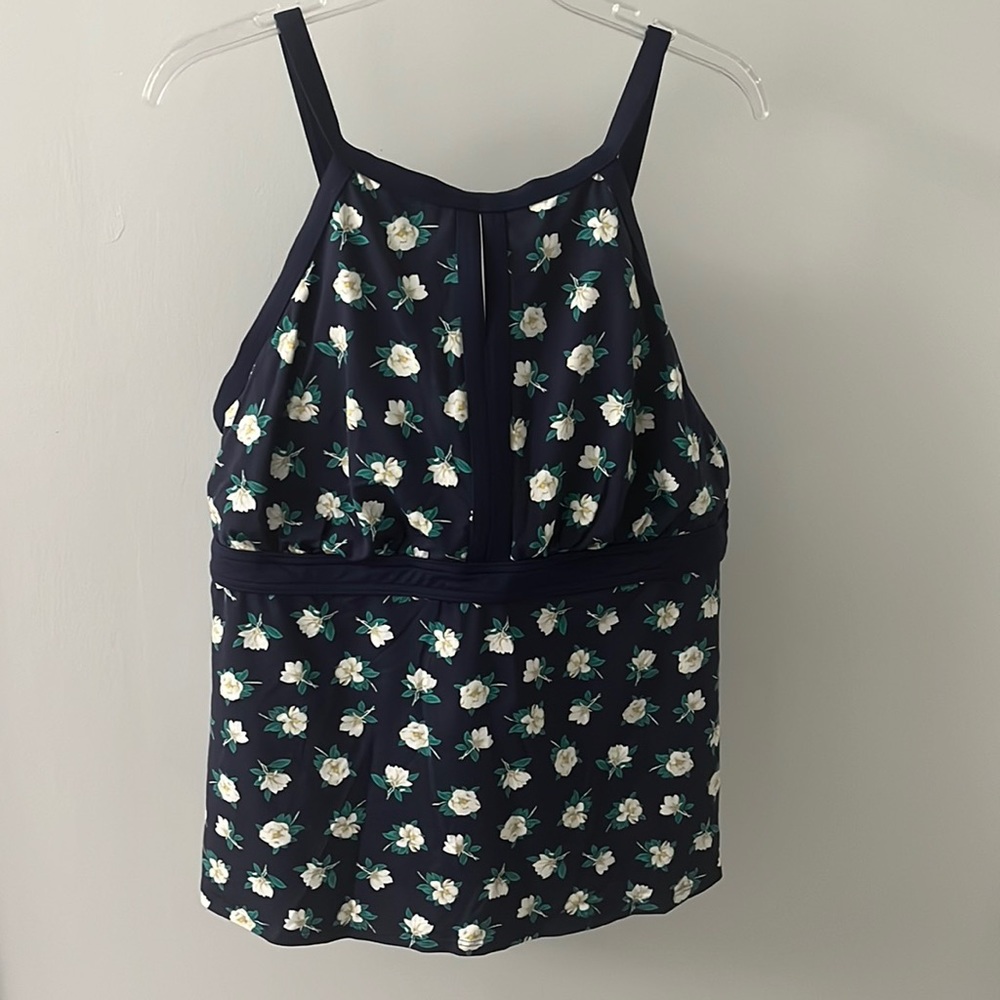 Lands End high neck tankini top